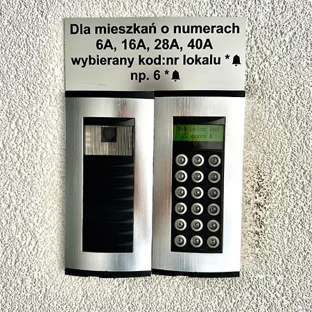 Dmowskiego 19c - Self Check-in 20h * Wroclaw