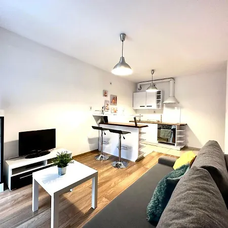 Dmowskiego 19c - Self Check-in 20h Wroclaw